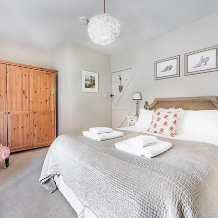 2 Bed In Oc-lr088 Rydal