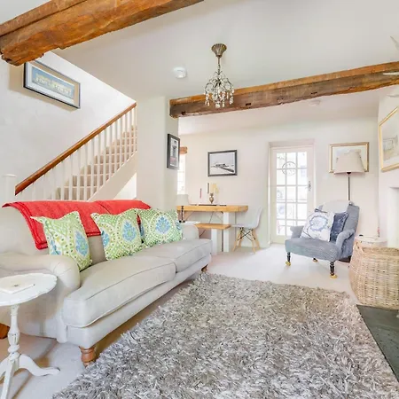 2 Bed In Oc-lr088 * Rydal