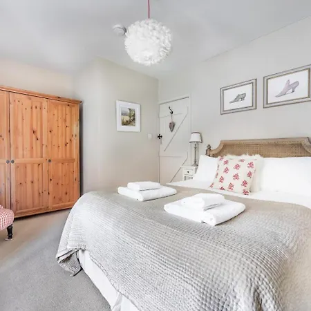 2 Bed In Oc-lr088 * Rydal